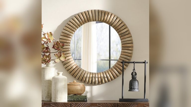 Which Wall for Mirror